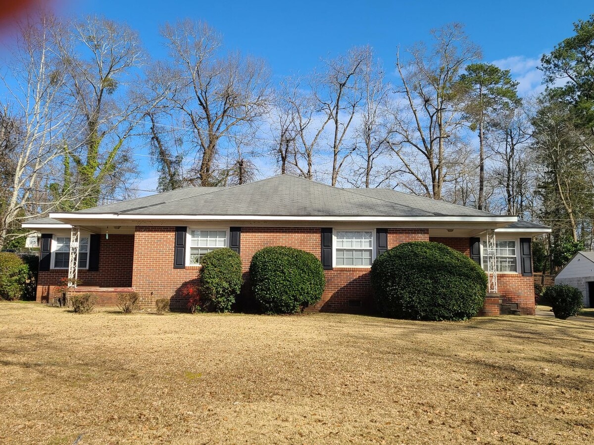 Chewacla 211-213 - Chewacla 211-213 Apartment Unit 213