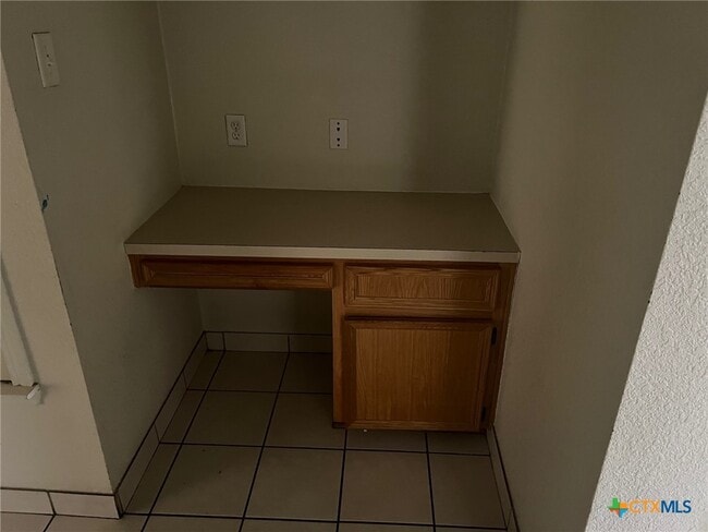 Photo - 1809 N W S Young Dr