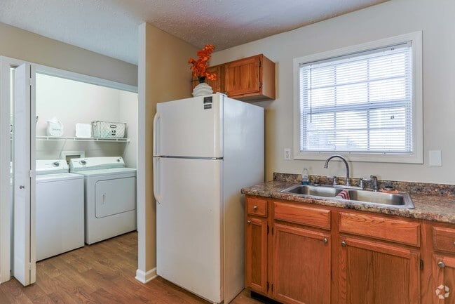 Kitchen & Laundry