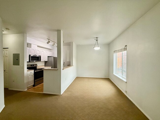 Photo - Bokara By The Lake Condo - Renton Unit G236