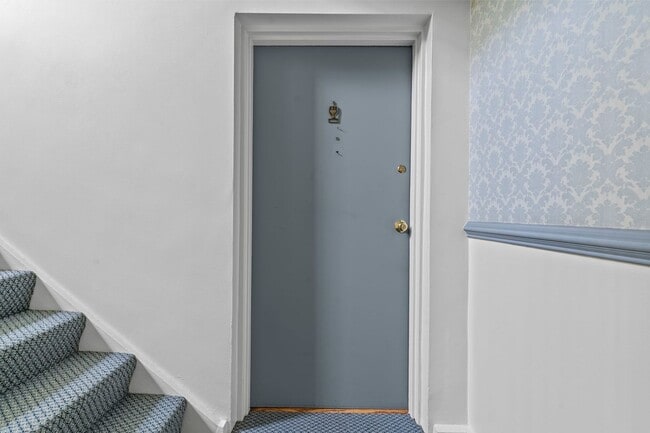 Photo - Cozy & Updated Condo in Prime Alexandria Location