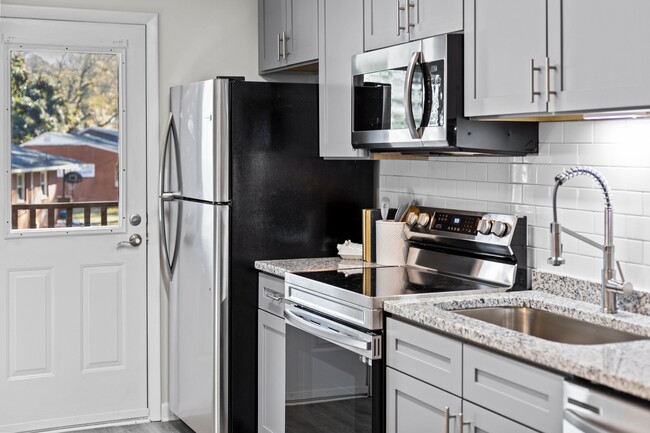 West Oak Apartments