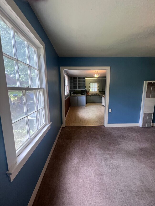 Photo - 1305 W Vine Ave