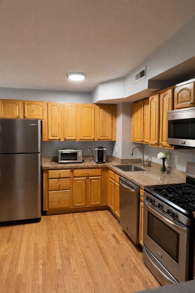 Photo - 711 Bloomfield St Unit 2