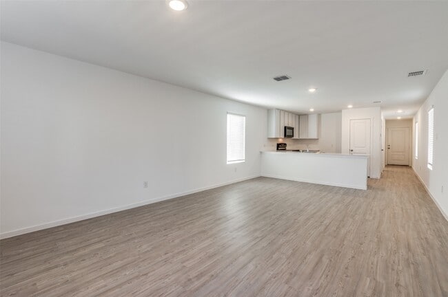 6301 Whimbrel Wy