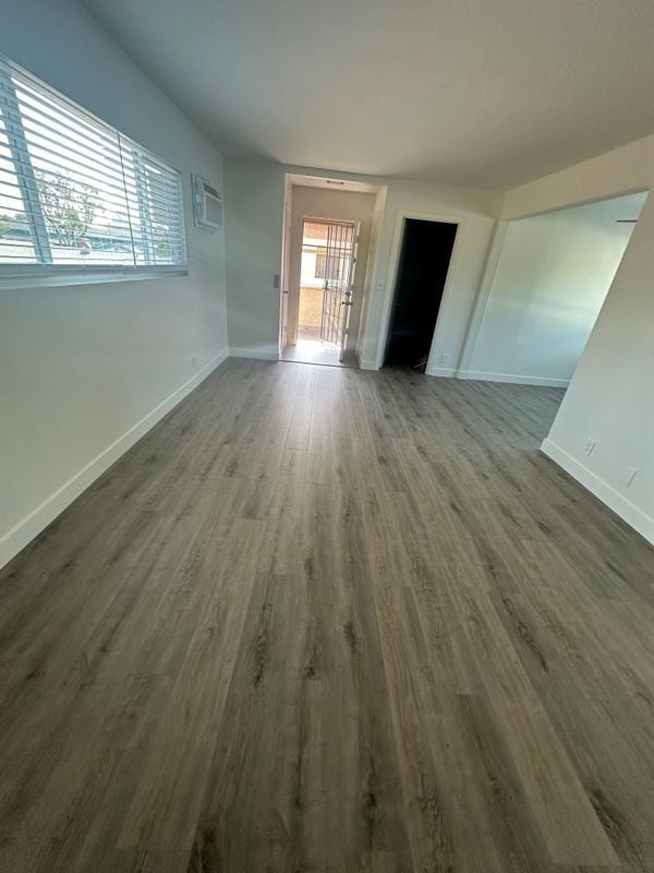 Photo - 3212 W Cabot Dr Unit apt 4