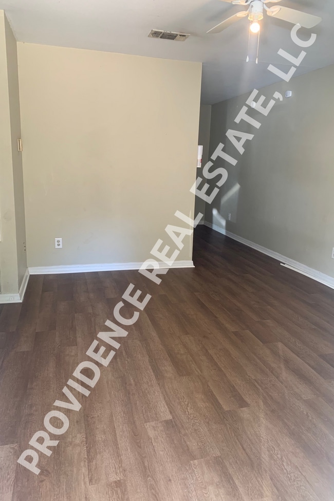 Photo - 1604 S Barnett Springs St