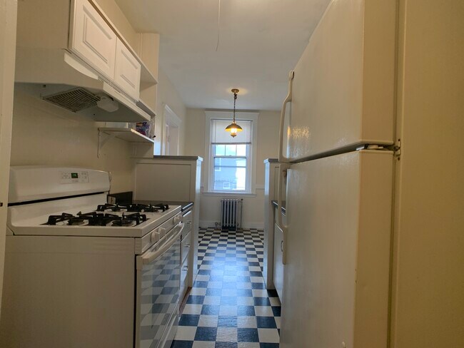 Photo - 1949 Commonwealth Ave Apartments Unit 25