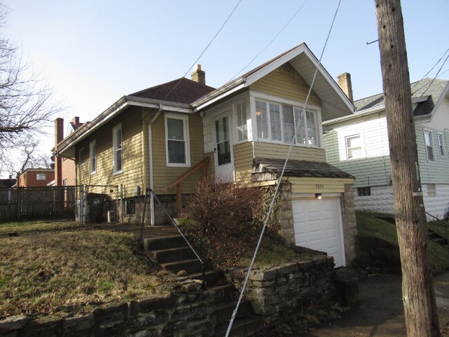 2023 Lawn Ave