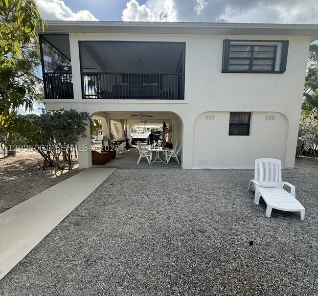 1539 Lantana Ln