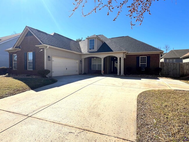 Photo - 210 Hearthwood Dr