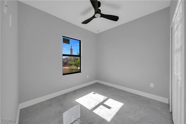 Photo - 317 NW 17th Pl