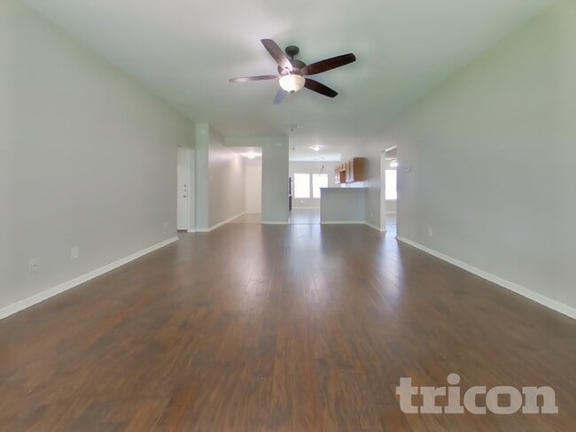 Photo - 5008 Asia Ln
