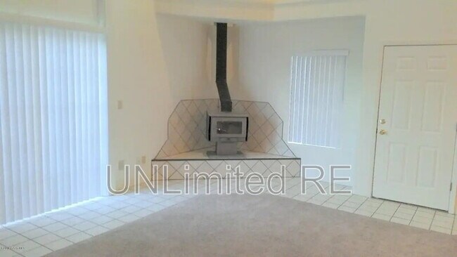 Photo - 3285 N Hedgewood Dr Unit B