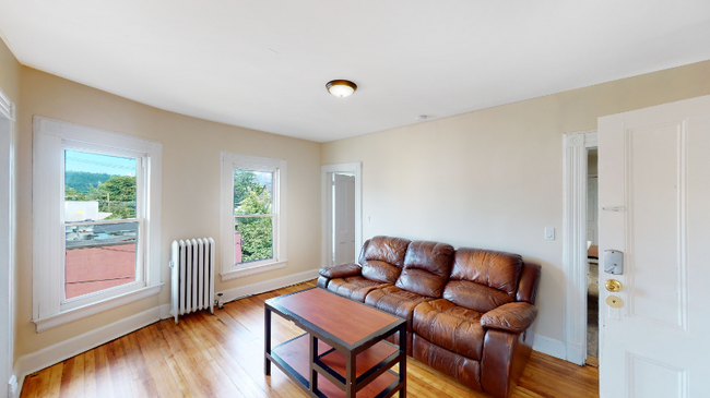 Photo - 146 Beethoven St Apartment Unit 3