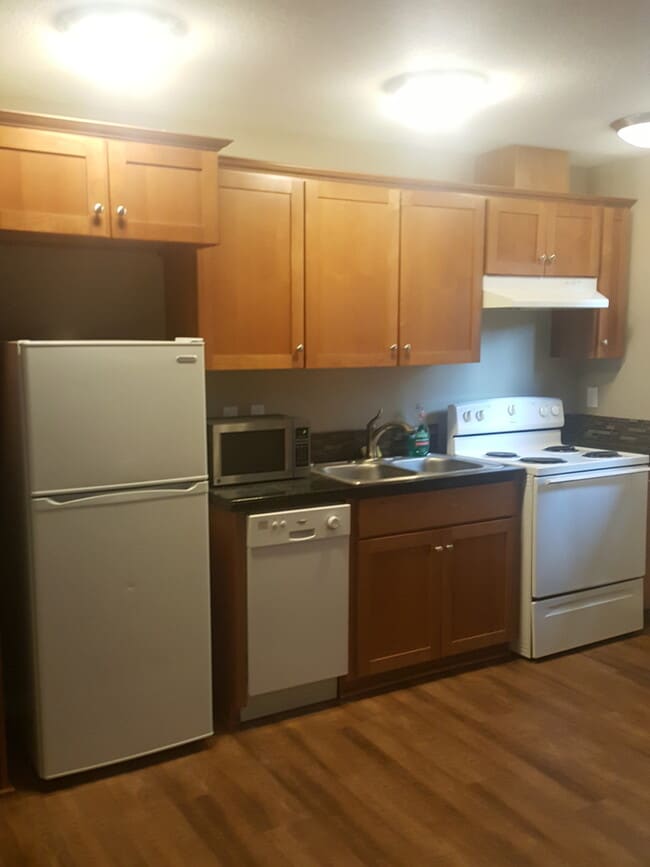 Photo - 6613 NE Grand Ave Unit 6613 Ne Grand Ave. B
