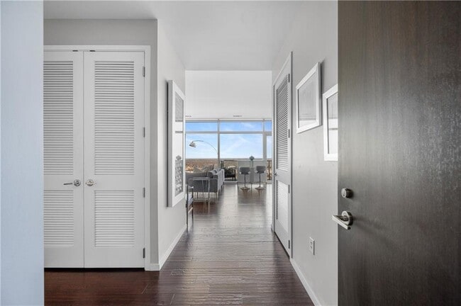 Photo - 45 Ivan Allen Jr Blvd NW Unit 2603