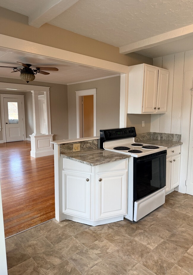 Photo - 260 Providence Rd Unit second floor