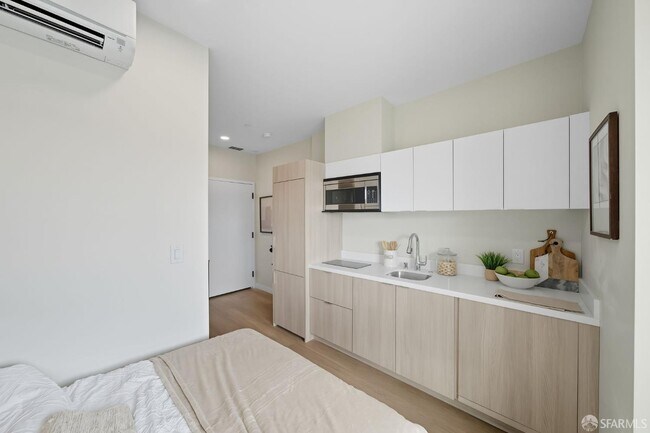 Photo - 811 Valencia St