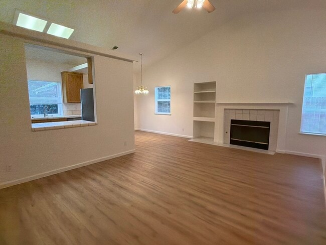 Photo - 309 Westin Ln