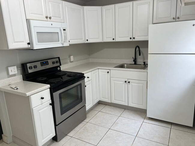 Photo - 1301 NE 6th St Unit 2