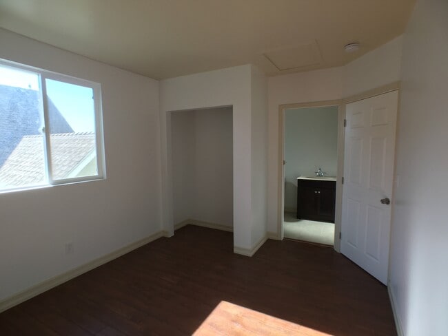 10x11 Bedroom