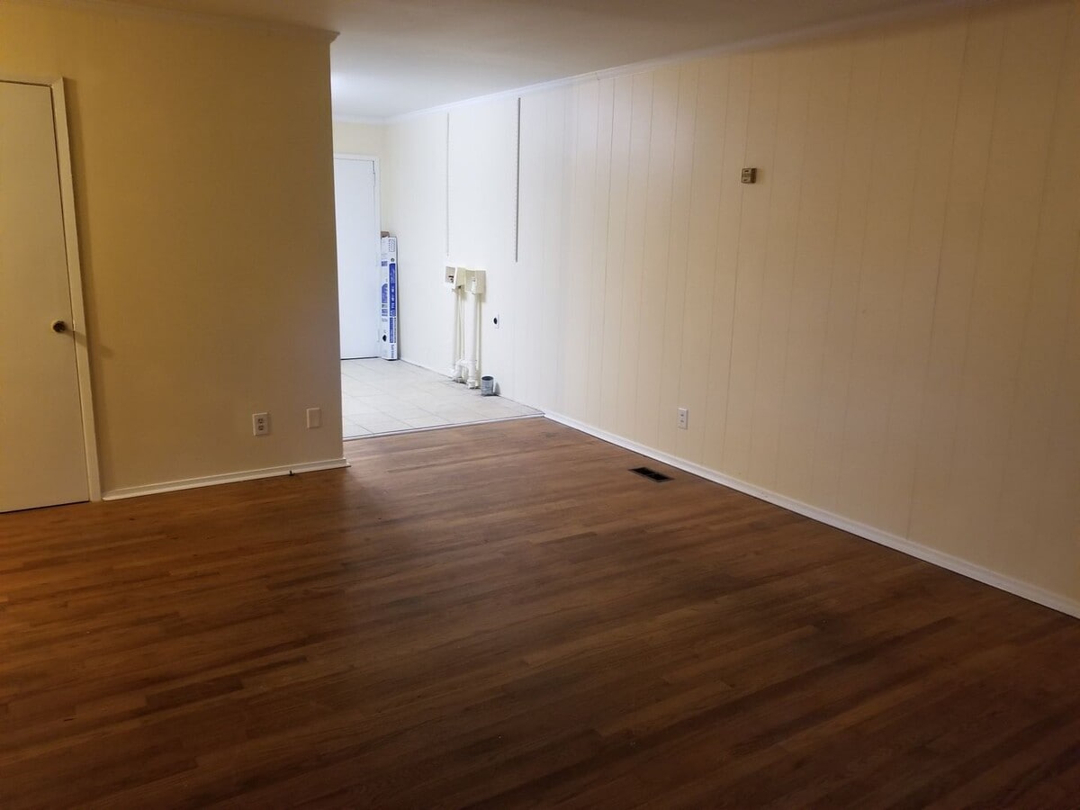 Photo - 1617 Old Oxford Rd Unidad Old Oxford A