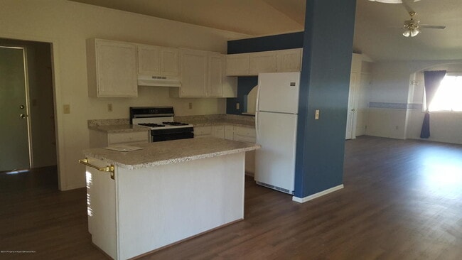 Photo - 267 Buckthorn Rd