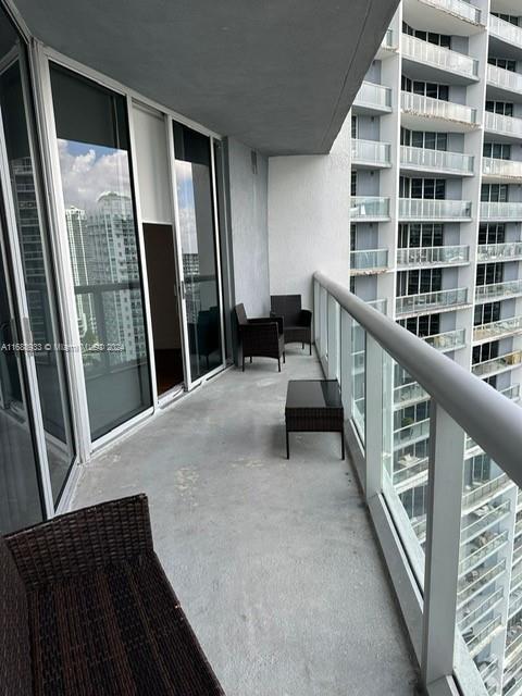 Building Photo - 465 Brickell Ave Rental