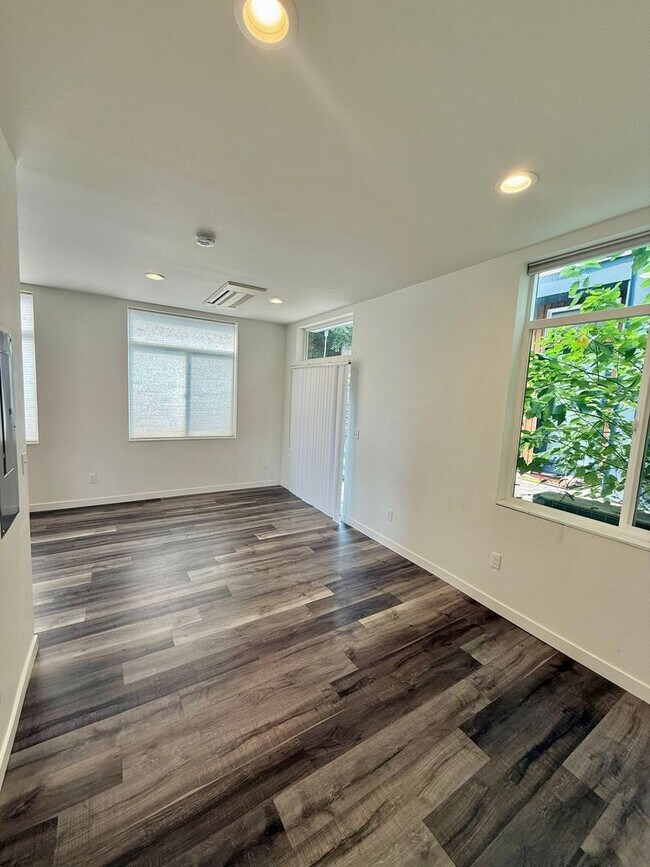 Photo - Spacious 8-Bedroom in Ravenna – Centrally Located Near UW and U Village