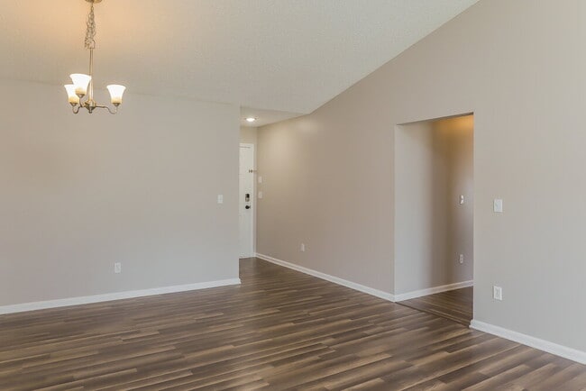 Photo - 1662 Sugarpine Drive
