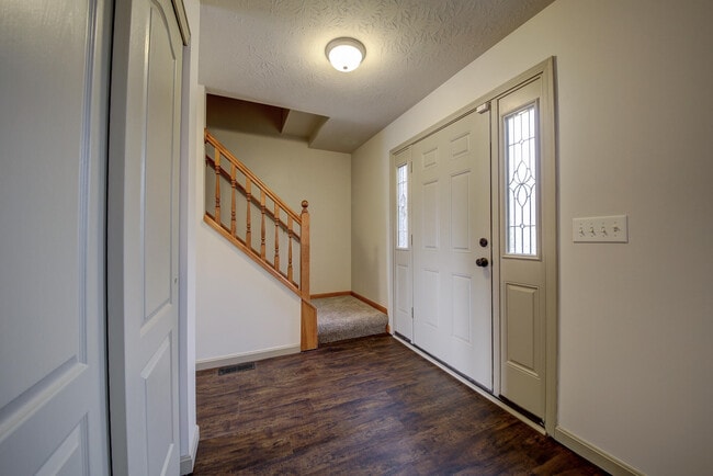 Photo - 1040 Bloomfield Ct