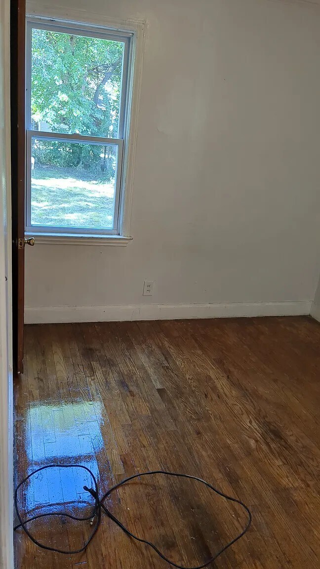 Photo - 16611 Lauder St