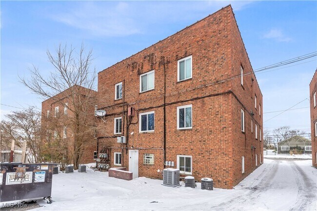 Photo - 5208 Lee Rd Unidad 6