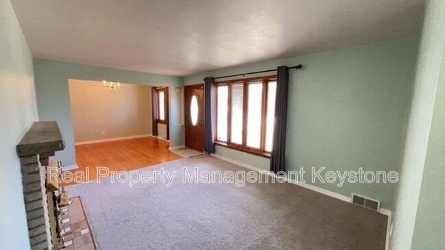 Photo - 532 Charlotte Dr