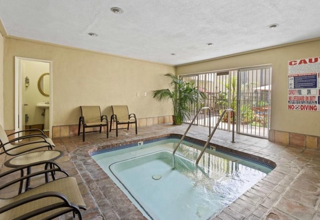 Photo - 1209 N Kings Rd