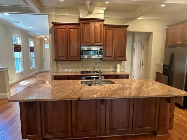 Photo - 6032 Coldwater Point