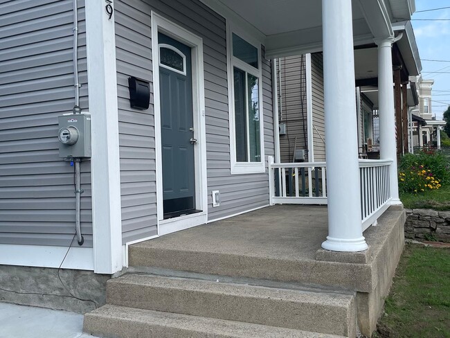 129 Van Voast Ave