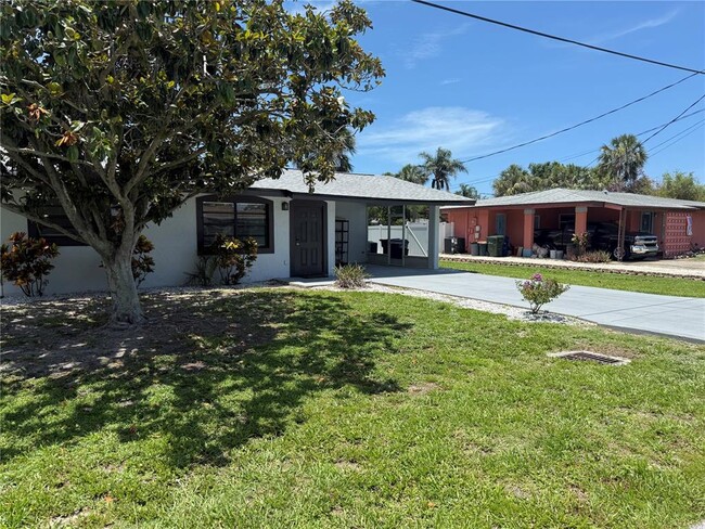 Photo - 2130 Cass St House