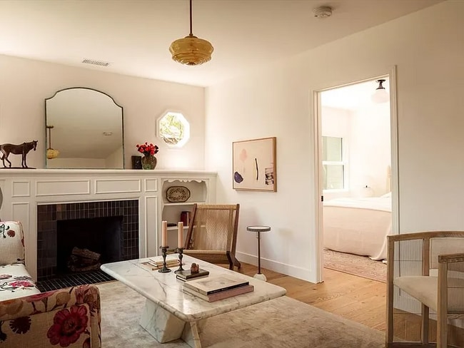 Photo - 5031 Townsend Ave