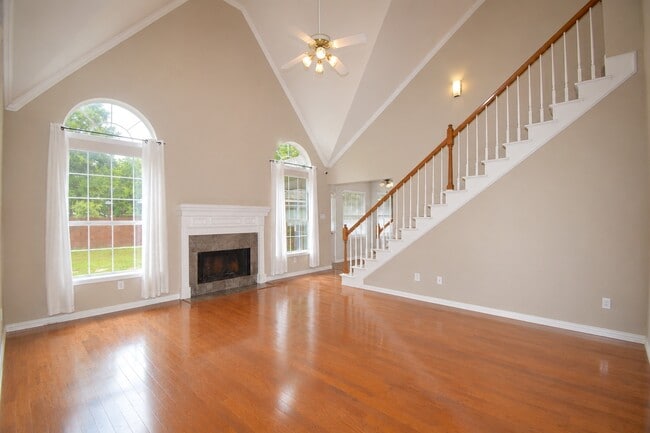 Building Photo - 7207 Emerald Glen Dr