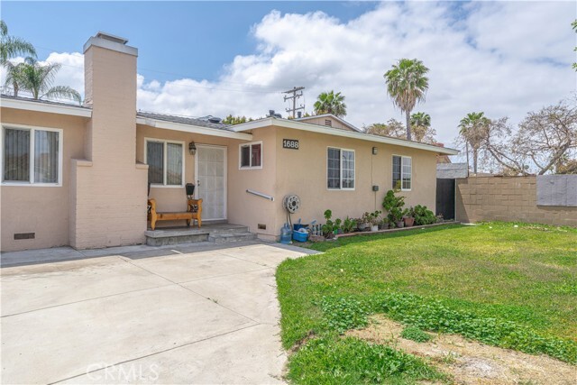 Photo - 1688 W Sumac Ln House