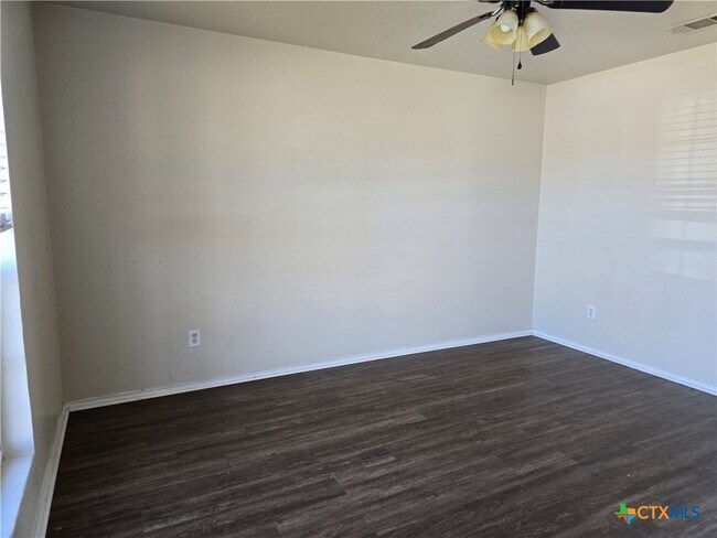 Photo - 1206 Industrial Blvd