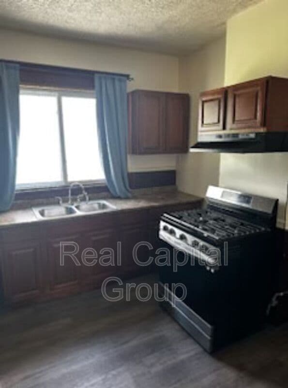 Photo - 1326 3rd Ave Unidad 1326