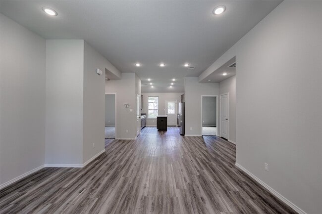 Photo - 16494 Piper Ln