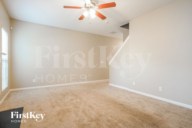 Photo - 6825 Winners Dr