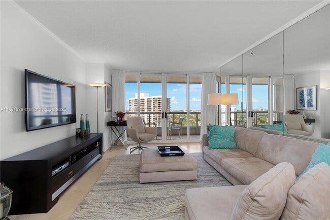 Photo - 21055 Yacht Club Dr Unidad 1504