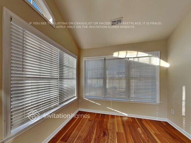 Photo - 435 Stoney Run Dr