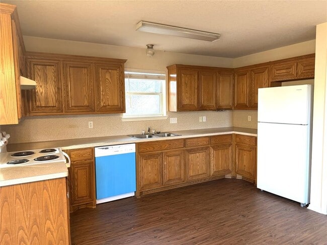 Photo - 1605 Paint Brush Dr