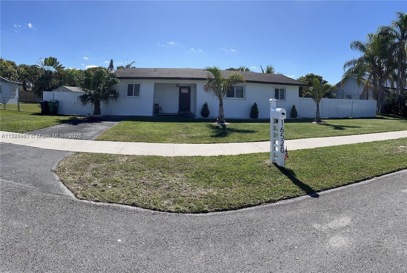 Photo - 16522 SW 294th Terrace House